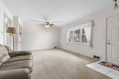 2820 Buckingham Drive, Rockford, IL 61107 - Photo 5