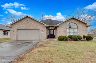 4211 135th St, Crestwood, IL 60418 - Photo 1