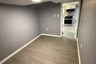 323 22nd Ave, Bellwood, IL 60104 - Photo 5