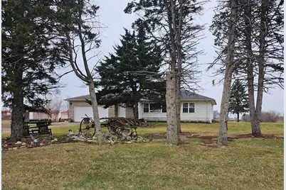 17954 E 10500N Road, Grant Park, IL 60940 - Photo 1