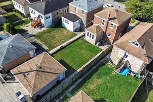 10047 S Calumet Ave, Chicago, IL 60628 - Photo 27