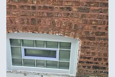 10047 S Calumet Avenue, Chicago, IL 60628 - Photo 31