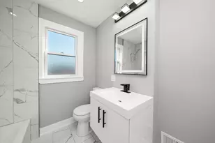 10047 S Calumet Ave, Chicago, IL 60628 - Photo 13