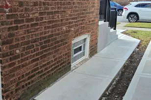 10047 S Calumet Ave, Chicago, IL 60628 - Photo 33