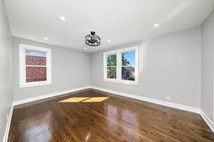 10047 S Calumet Ave, Chicago, IL 60628 - Photo 15