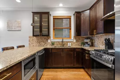 863 N Hermitage Avenue #2, Chicago, IL 60622 - Photo 3