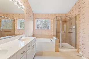 60 Tanglewood Dr, Glen Ellyn, IL 60137 - Photo 11