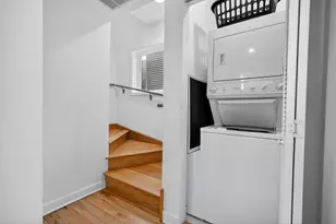 1057 N Marshfield Ave, Chicago, IL 60622 - Photo 21