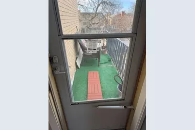 7241 N Ridge Boulevard #301, Chicago, IL 60645 - Photo 3