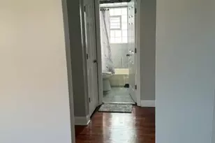 7241 N Ridge Blvd, Chicago, IL 60645 - Photo 7