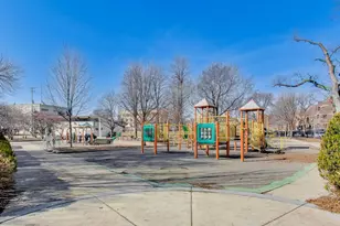 2502 N Bosworth Ave, Chicago, IL 60614 - Photo 21