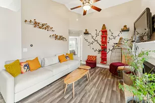 159 W Hamilton Dr, Palatine, IL 60067 - Photo 5