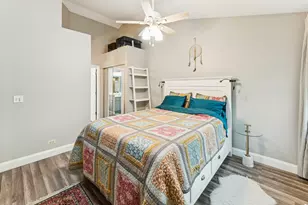 159 W Hamilton Dr, Palatine, IL 60067 - Photo 13