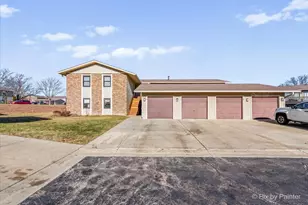 5815 Wilshire Ct, Hanover Park, IL 60133 - Photo 31