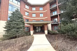 855 E 22nd St, Lombard, IL 60148 - Photo 3