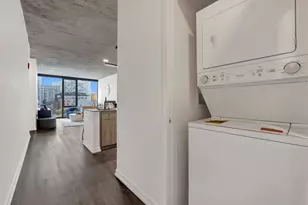 808 N Cleveland Ave, Chicago, IL 60610 - Photo 15