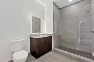 808 N Cleveland Ave, Chicago, IL 60610 - Photo 17