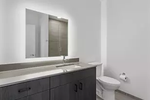 808 N Cleveland Ave, Chicago, IL 60610 - Photo 21