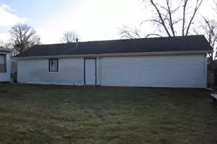 1107 S Main St, Belvidere, IL 61008 - Photo 21