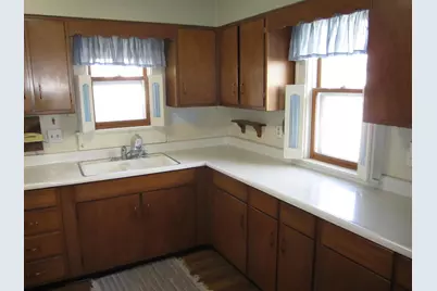 1107 S Main Street, Belvidere, IL 61008 - Photo 9