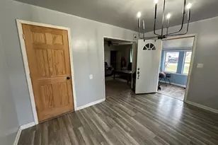 106 Seneca St, Essex, IL 60935 - Photo 5