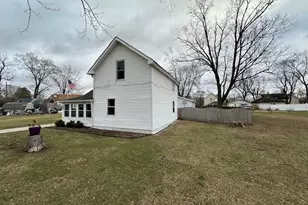 106 Seneca St, Essex, IL 60935 - Photo 25