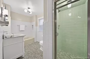 2921 W Gregory St, Chicago, IL 60625 - Photo 21