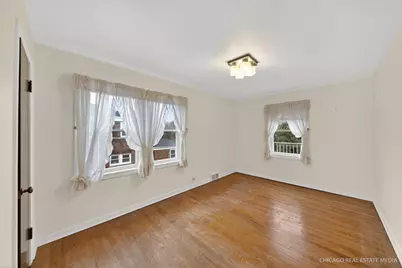 2921 W Gregory Street, Chicago, IL 60625 - Photo 17