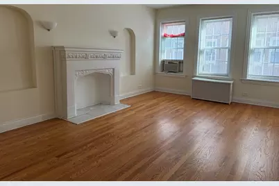 2333 W Farwell Avenue #2S, Chicago, IL 60645 - Photo 5