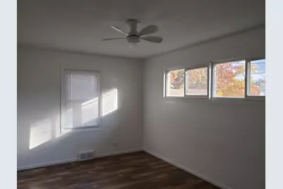 329 S Monterey Avenue, Villa Park, IL 60181 - Photo 13