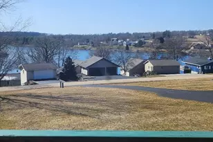 180 Farragut Ln, Lake Carroll, IL 61046 - Photo 3