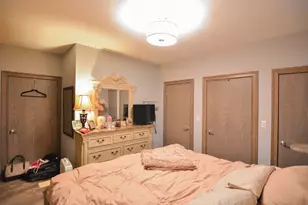 4324 N Ashland Ave, Chicago, IL 60613 - Photo 11