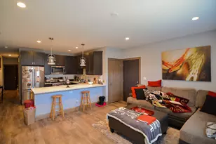 4324 N Ashland Ave, Chicago, IL 60613 - Photo 9