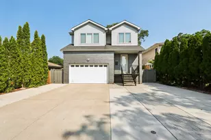 6339 N Leona Ave, Chicago, IL 60646 - Photo 1