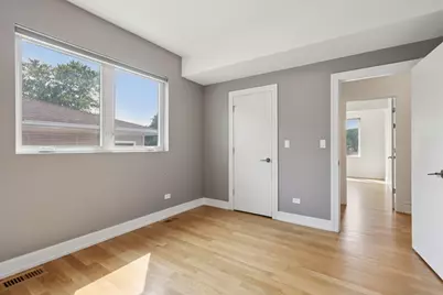 6339 N Leona Avenue, Chicago, IL 60646 - Photo 17