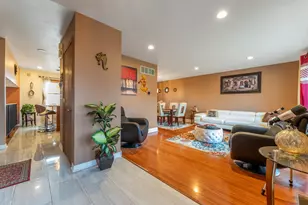 1031 W Shedron Way, Lombard, IL 60148 - Photo 3