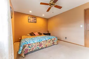 1031 W Shedron Way, Lombard, IL 60148 - Photo 17