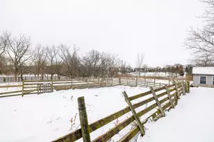 39520 N Kilbourne Rd, Wadsworth, IL 60083 - Photo 45