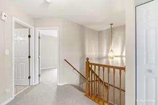 812 Old Checker Rd, Buffalo Grove, IL 60089 - Photo 17