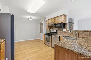 812 Old Checker Rd, Buffalo Grove, IL 60089 - Photo 9