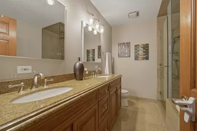 4323 W Peterson Avenue, Chicago, IL 60646 - Photo 15