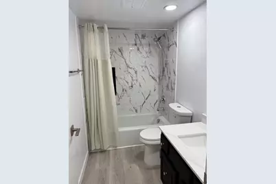 301 Lake Hinsdale Drive #108, Willowbrook, IL 60527 - Photo 23