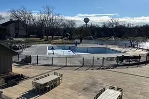 301 Lake Hinsdale Dr, Willowbrook, IL 60527 - Photo 35