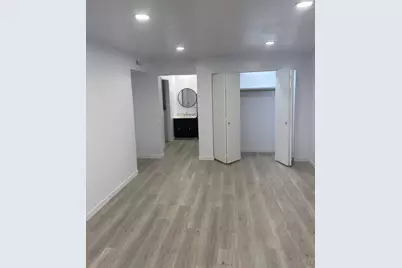 301 Lake Hinsdale Drive #108, Willowbrook, IL 60527 - Photo 17