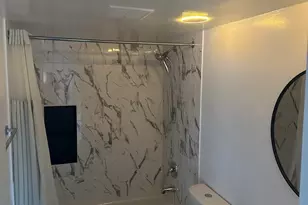 301 Lake Hinsdale Dr, Willowbrook, IL 60527 - Photo 25