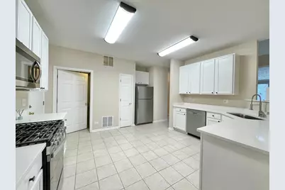 343 Abington Woods Drive, Aurora, IL 60502 - Photo 9