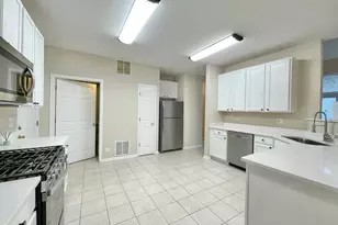 343 Abington Woods Dr, Aurora, IL 60502 - Photo 9