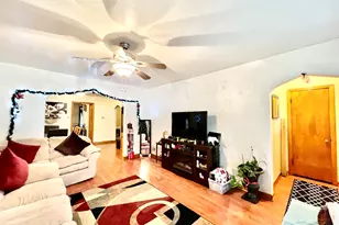 1924 High St, Blue Island, IL 60406 - Photo 3