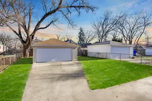 1125 24th Ave, Bellwood, IL 60104 - Photo 13