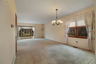 1608 N Leonard Ave, McHenry, IL 60050 - Photo 9